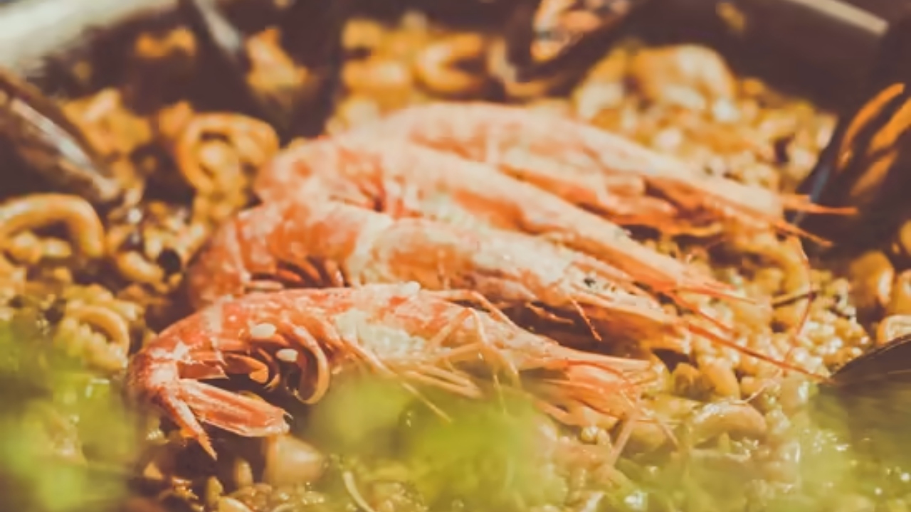 Clase de paella en Aleli Rooftop