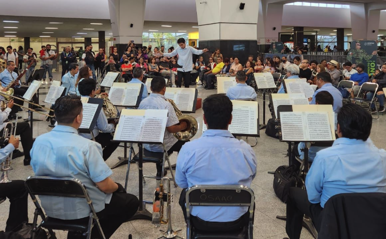 Mes patrio en el Centro Cultural del Tren Suburbano