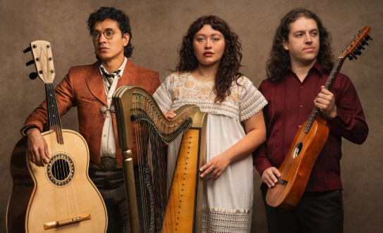 La Calandria: Ensamble de los Grandes Vientos