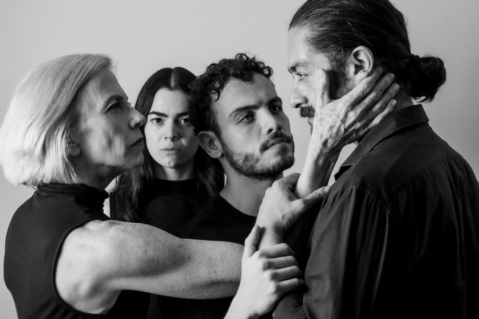 DramaFest 2025: Arde todo mientras canta